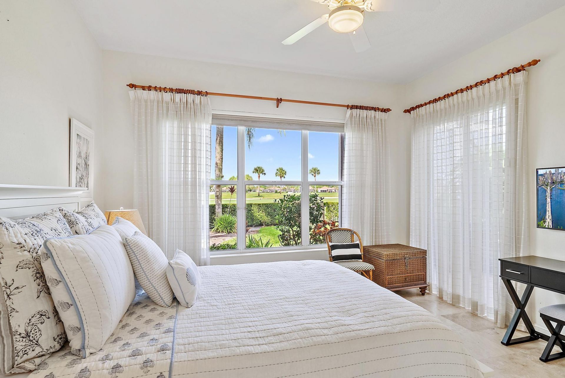 9004 Lakes Boulevard, West Palm Beach, FL 33412 Photo