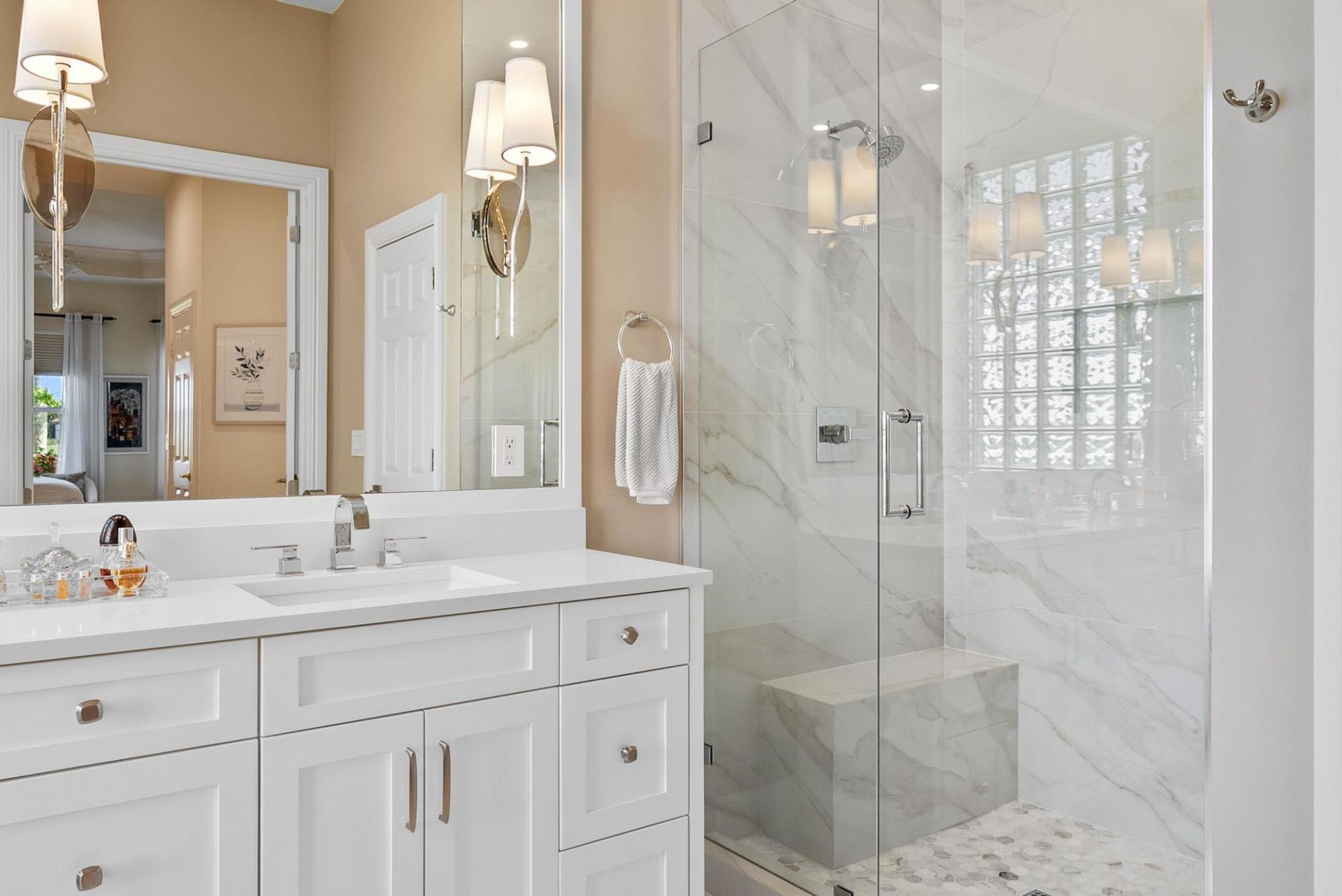 9004 Lakes Boulevard, West Palm Beach, FL 33412 Photo