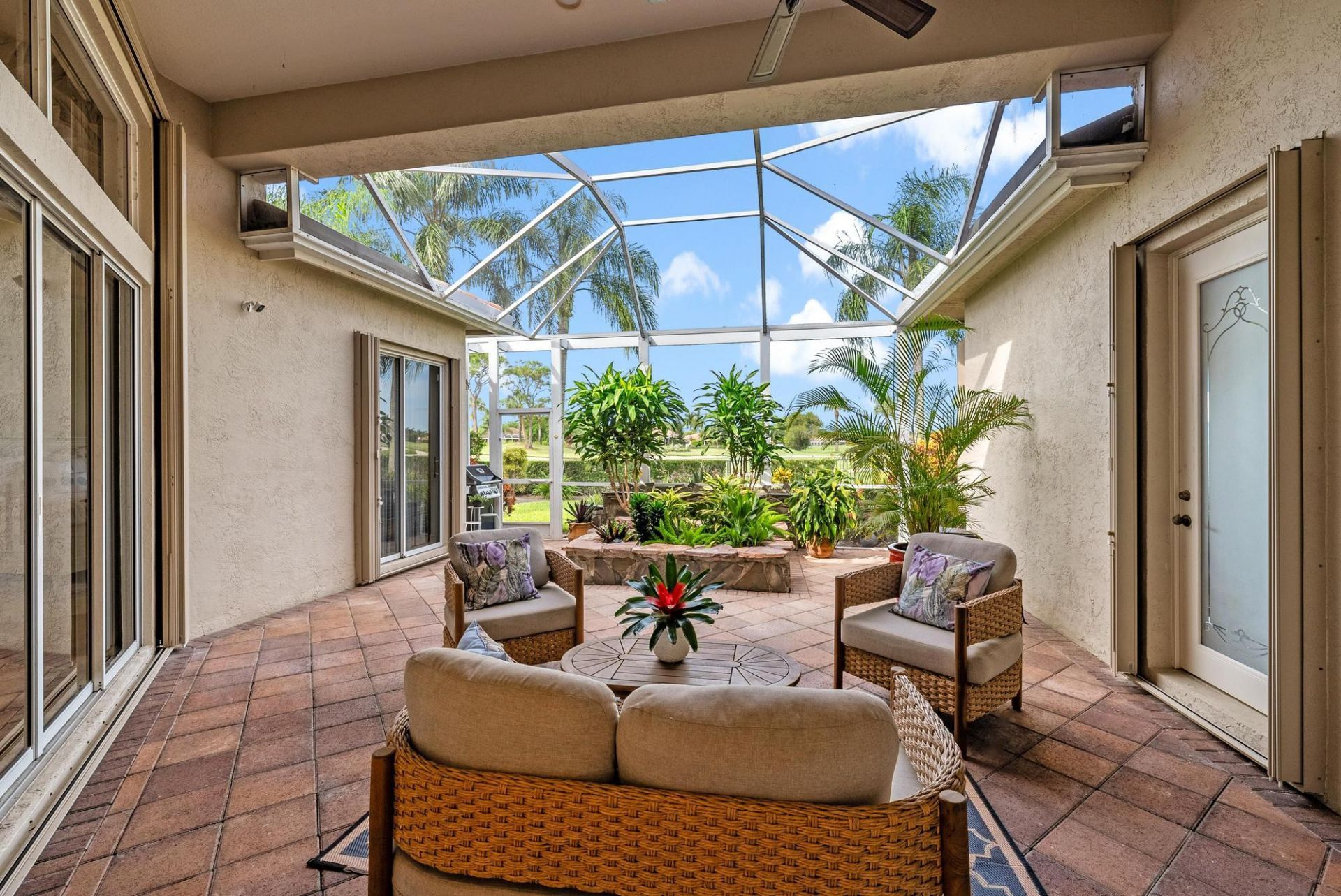 9004 Lakes Boulevard, West Palm Beach, FL 33412 Photo