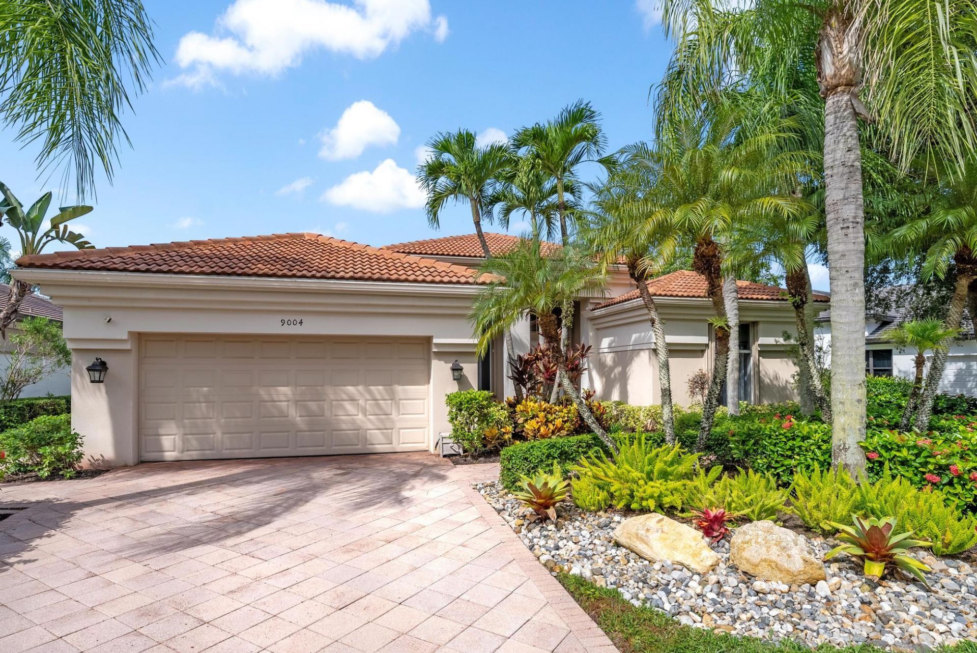 9004 Lakes Boulevard, West Palm Beach, FL 33412 Photo