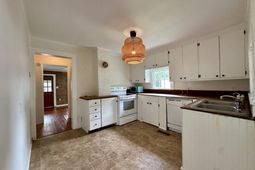 409 Station 22 1/2 Street photo 4