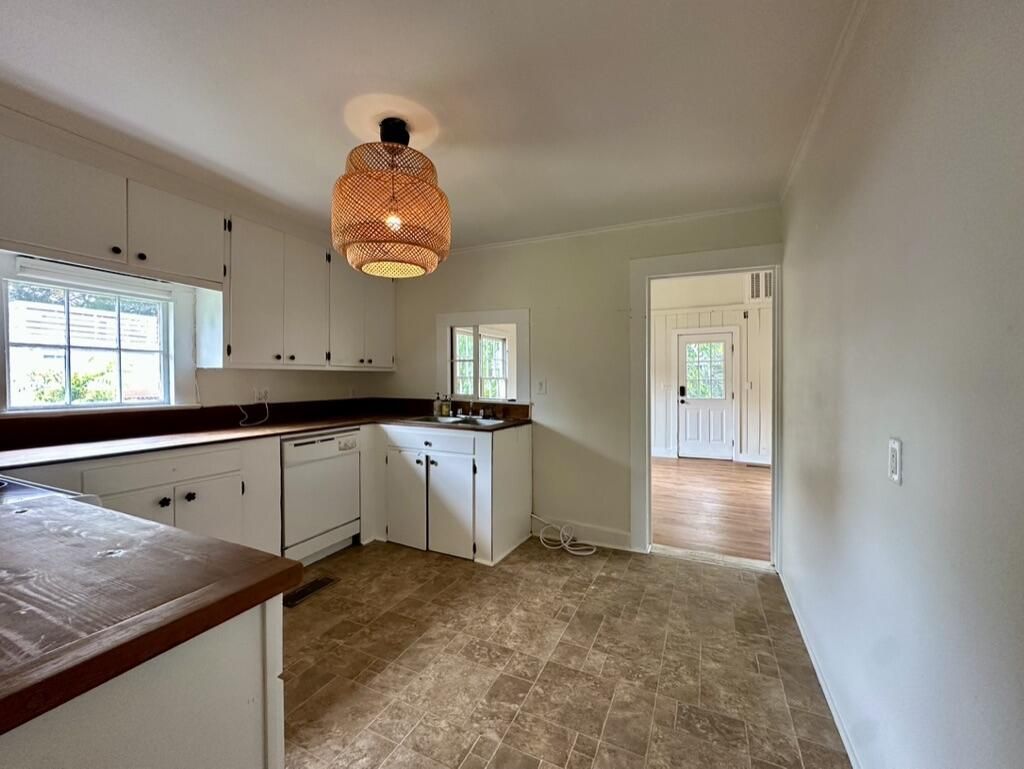 409 Station 22 1/2 Street Photo 6