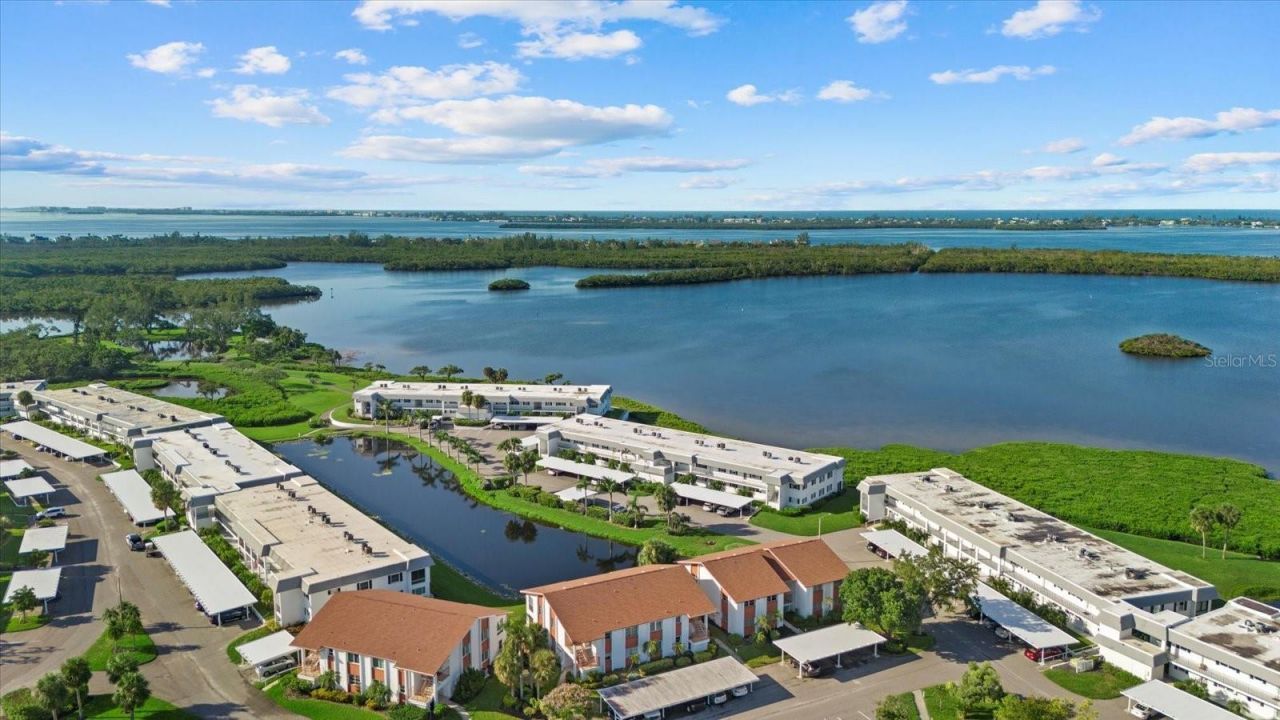 4852 Independence Drive, Bradenton, FL 34210 Photo