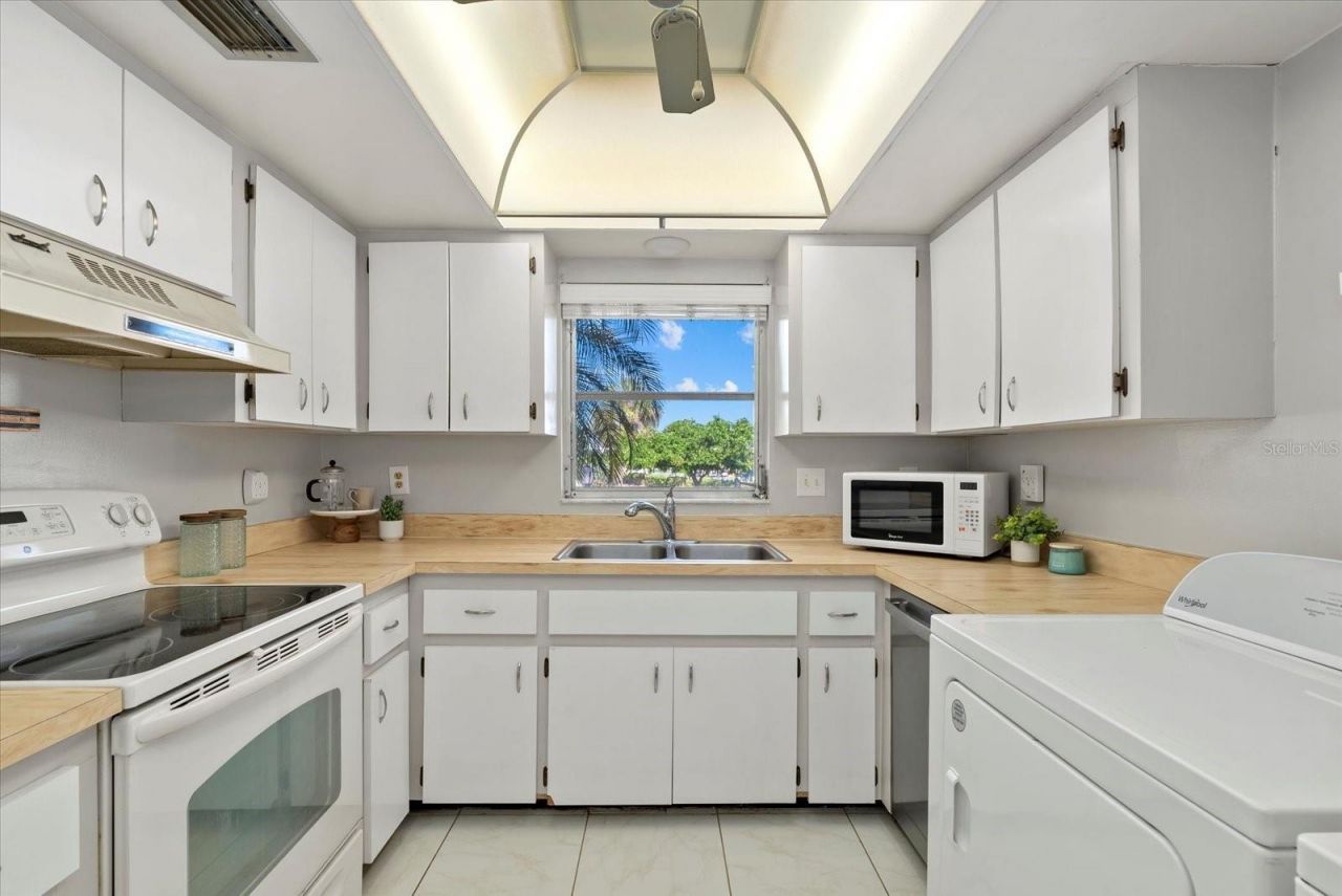 4852 Independence Drive, Bradenton, FL 34210 Photo