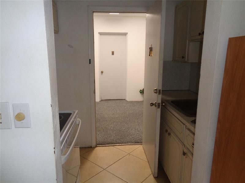 3550 NW 8th Ave, Unit 609, Pompano Beach, FL 33064 Photo