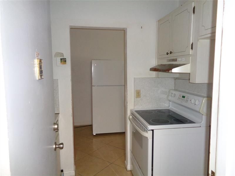 3550 NW 8th Ave, Unit 609, Pompano Beach, FL 33064 Photo