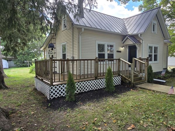 103 W Cherokee Avenue W, Shabbona, IL 60550