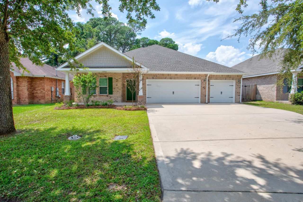 1756 Thomas Street, Niceville, FL 32578 Main Photo