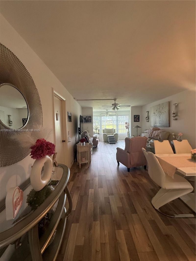 9581 Sunrise Lakes Blvd, Unit 101, Sunrise, FL 33322 Photo