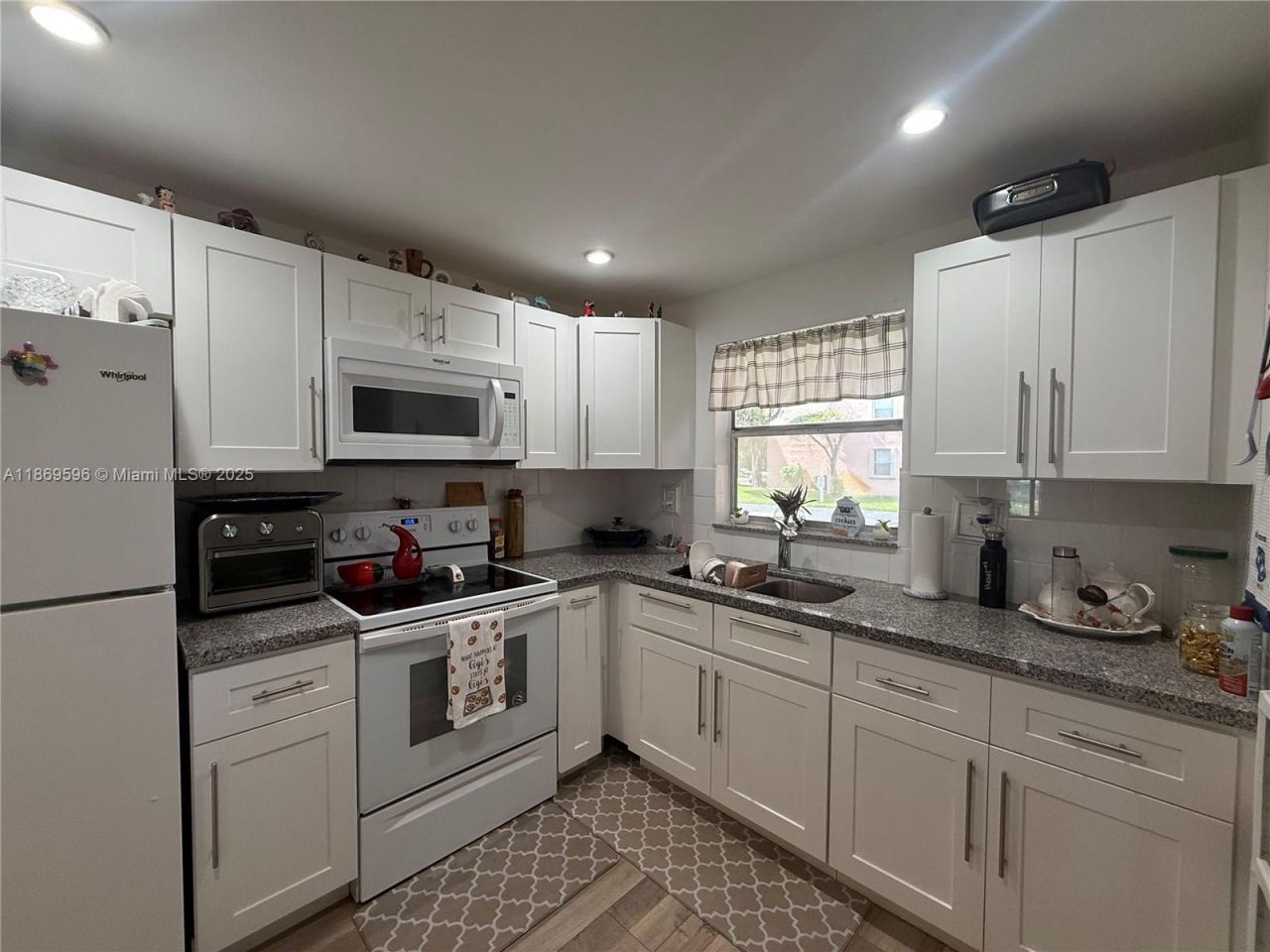 9581 Sunrise Lakes Blvd, Unit 101, Sunrise, FL 33322 Photo