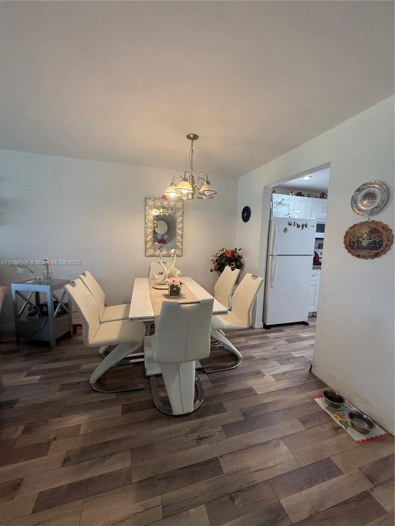 9581 Sunrise Lakes Blvd, Unit 101, Sunrise, FL 33322 Photo