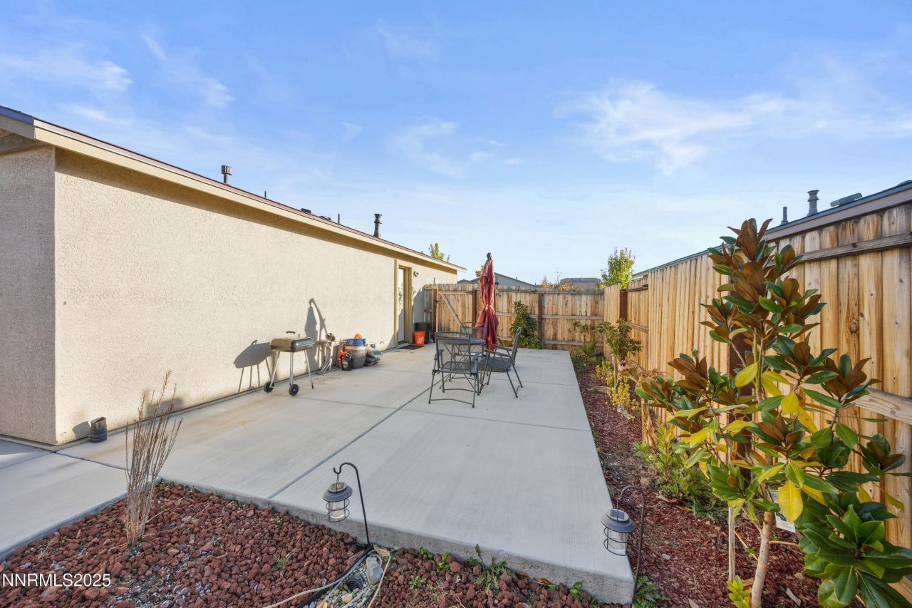 737 Valmy Drive, Reno, NV 89506 Photo