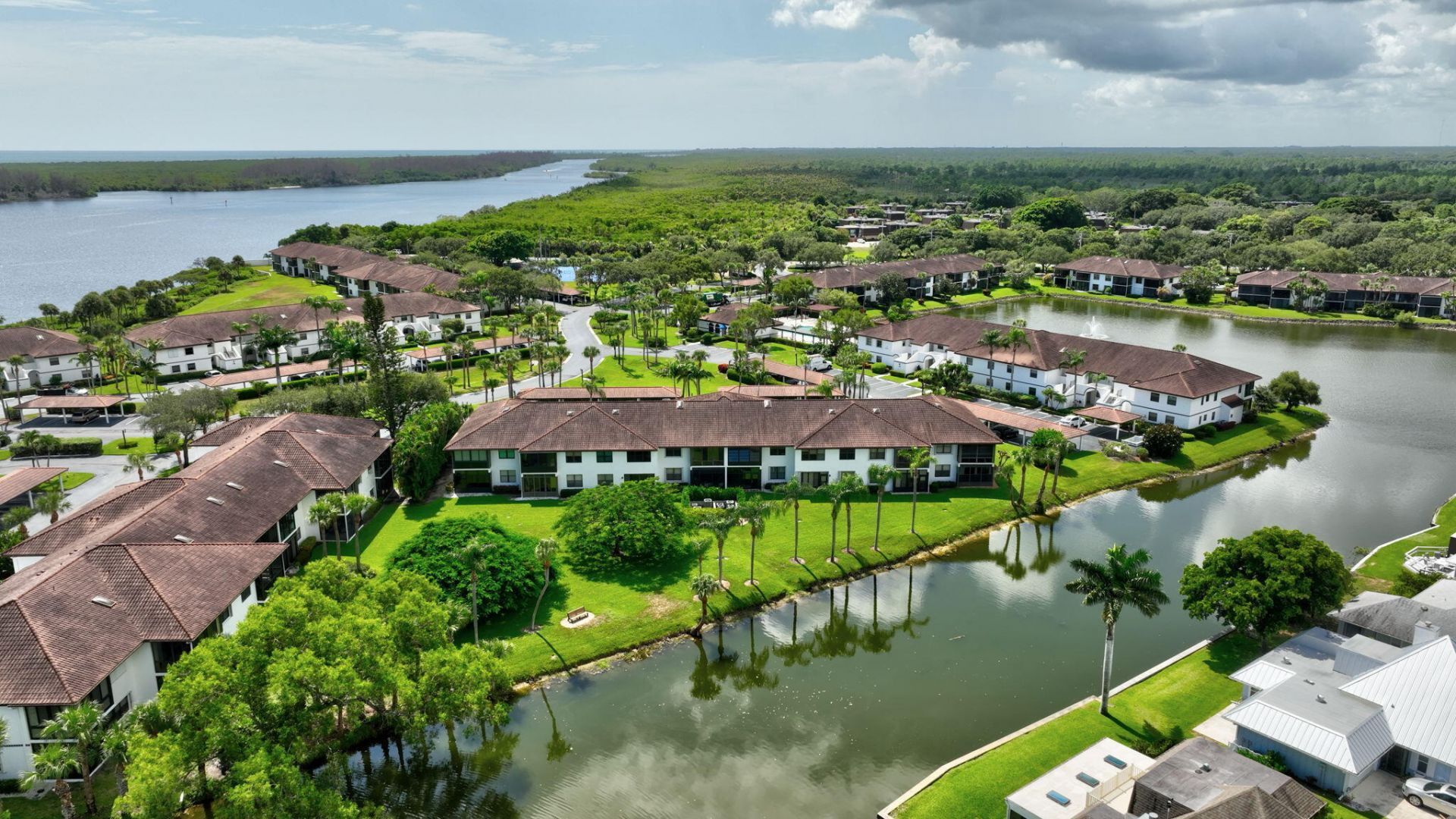 6101 SE Landing Way, Unit 11, Stuart, FL 34997 Photo