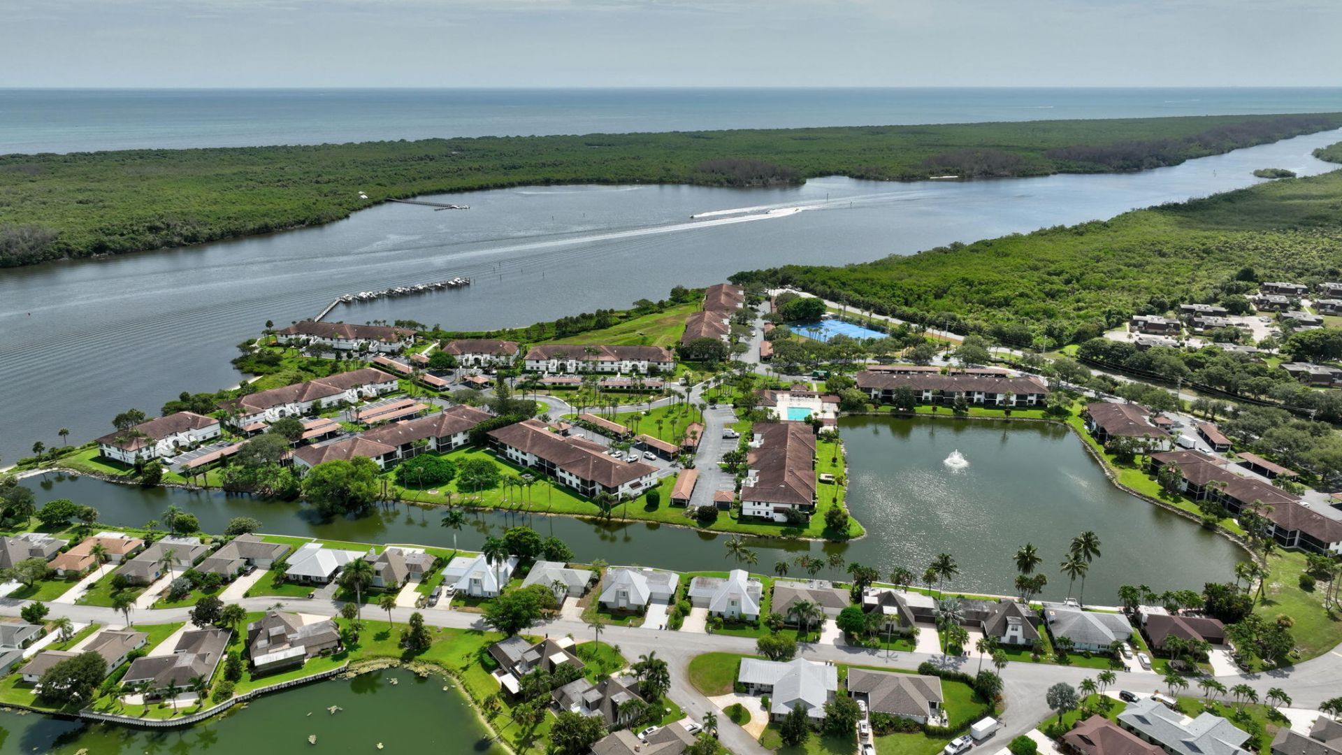 6101 SE Landing Way, Unit 11, Stuart, FL 34997 Photo