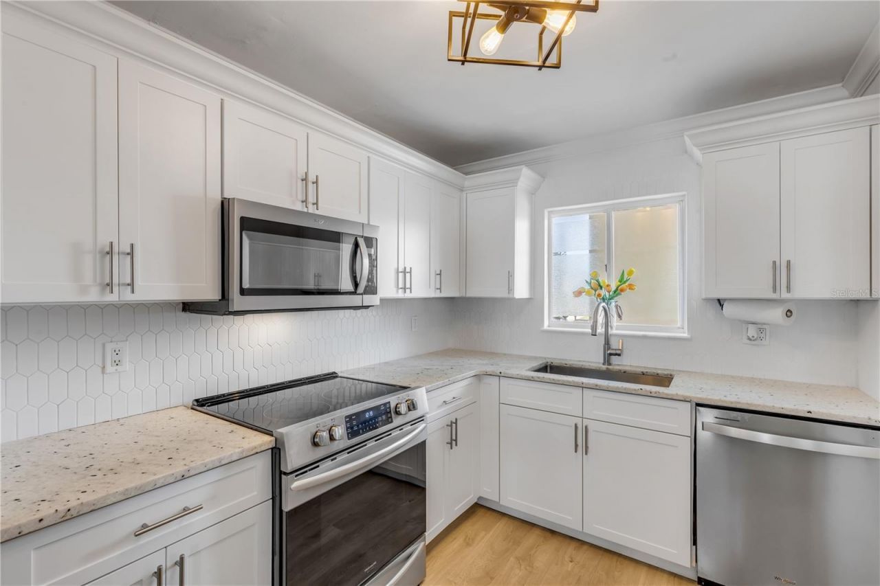 3606 S Peninsula Drive, Unit 205, Port Orange, FL 32127 Photo