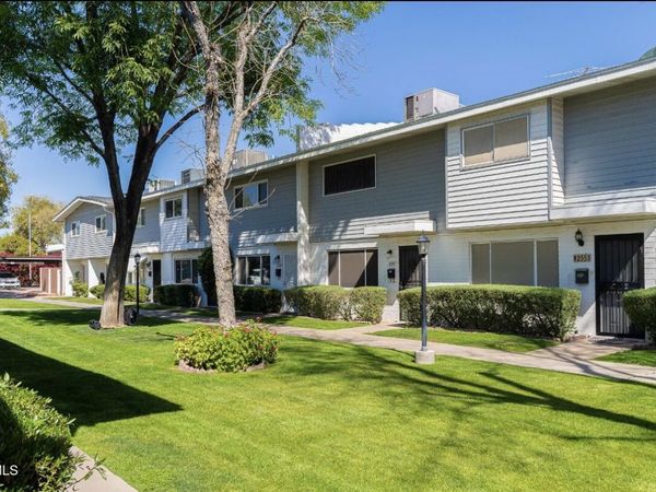 2551 W BERRIDGE Lane, Unit D6, Phoenix, AZ 85017