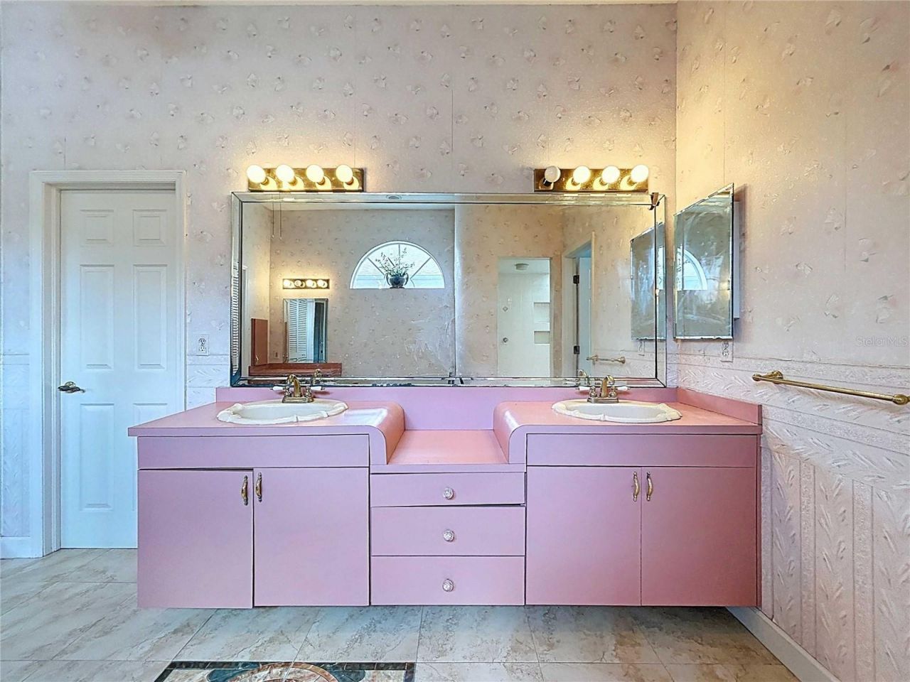 7116 Pebble Beach Lane, Seminole, FL 33777 Photo