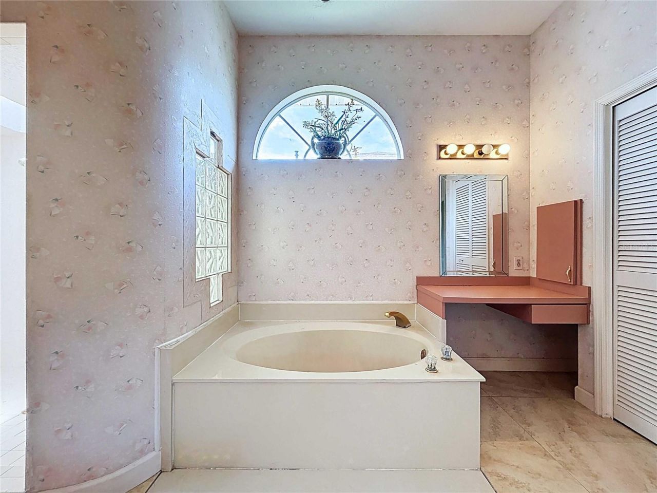 7116 Pebble Beach Lane, Seminole, FL 33777 Photo