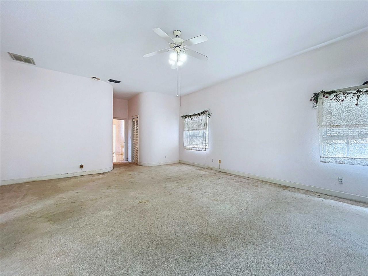 7116 Pebble Beach Lane, Seminole, FL 33777 Photo