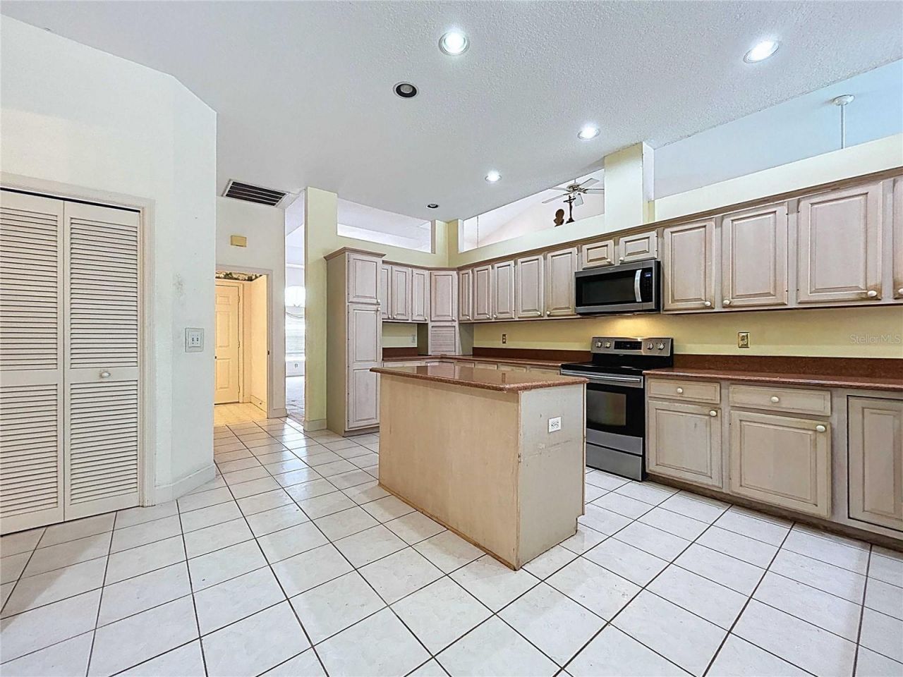 7116 Pebble Beach Lane, Seminole, FL 33777 Photo