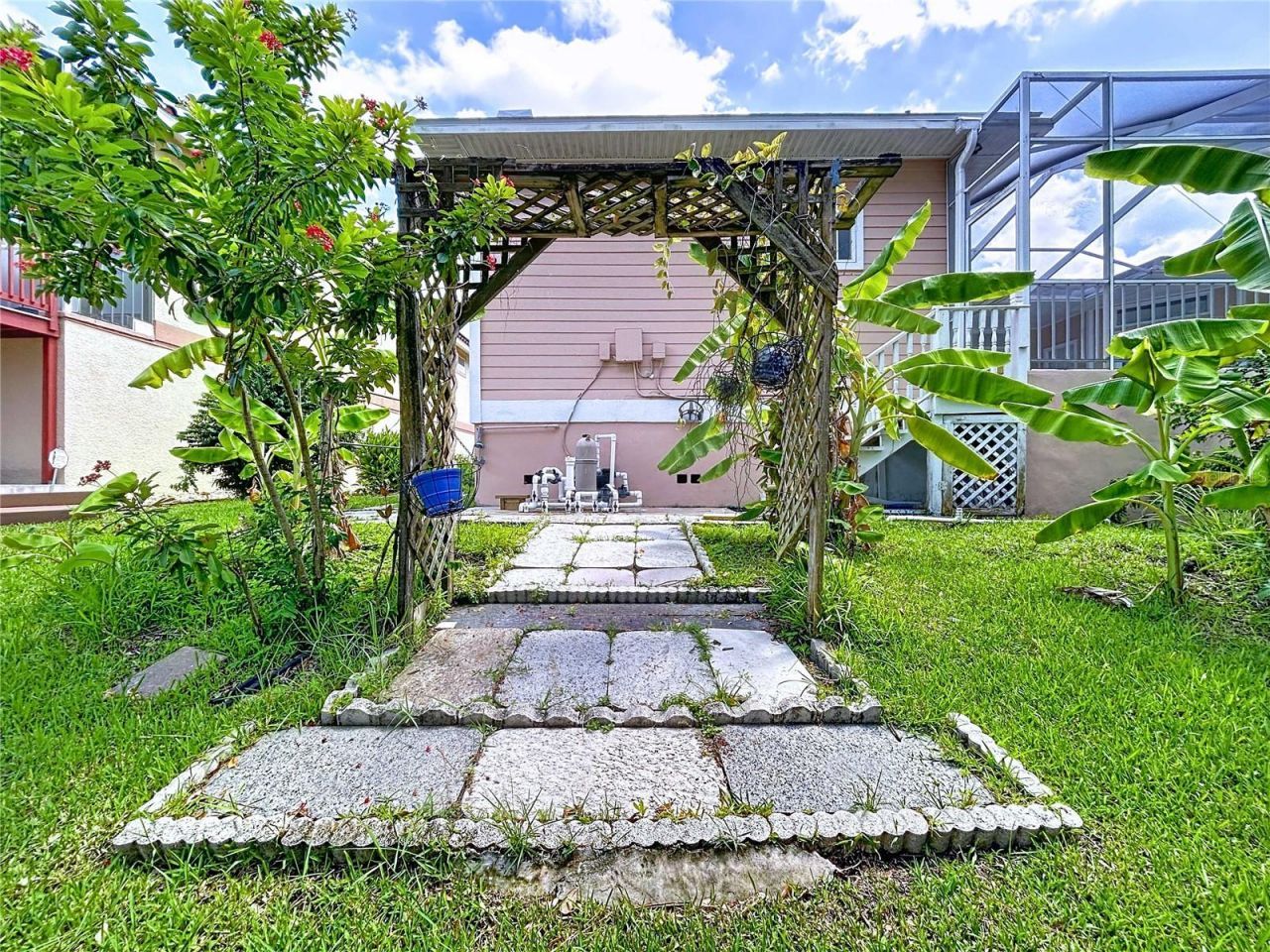 7116 Pebble Beach Lane, Seminole, FL 33777 Photo