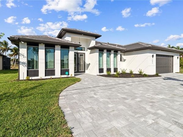 231 Gleason PKWY, CAPE CORAL, FL 33914