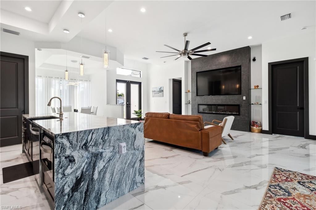 231 Gleason Pkwy, Cape Coral, FL 33914 Photo