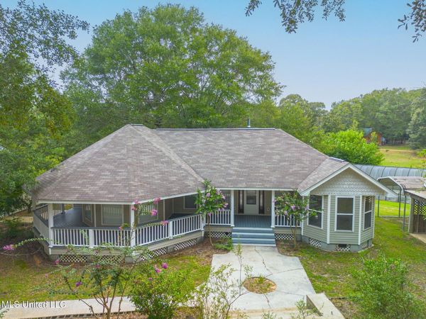 42 Boone Road, Perkinston, MS 39573