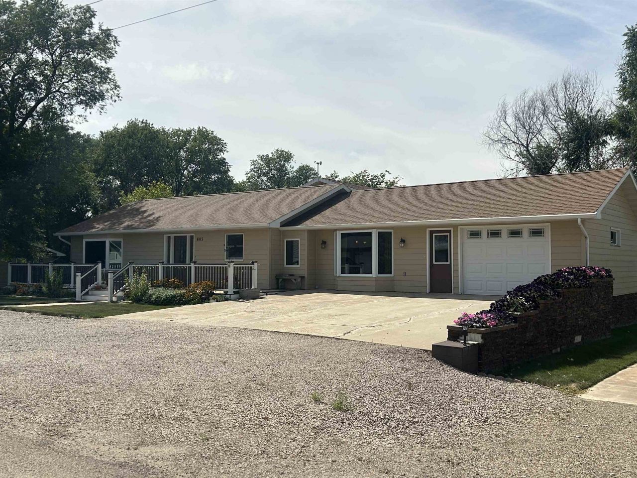 605 1st Avenue Bison, SD 57620