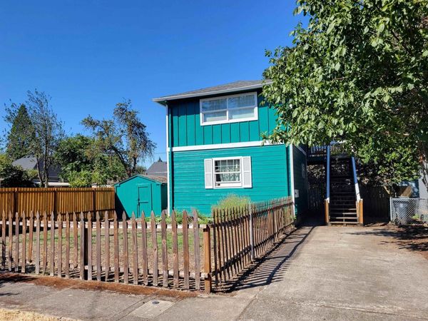 1455 Waller (A & B) St SE, Salem, OR 97301