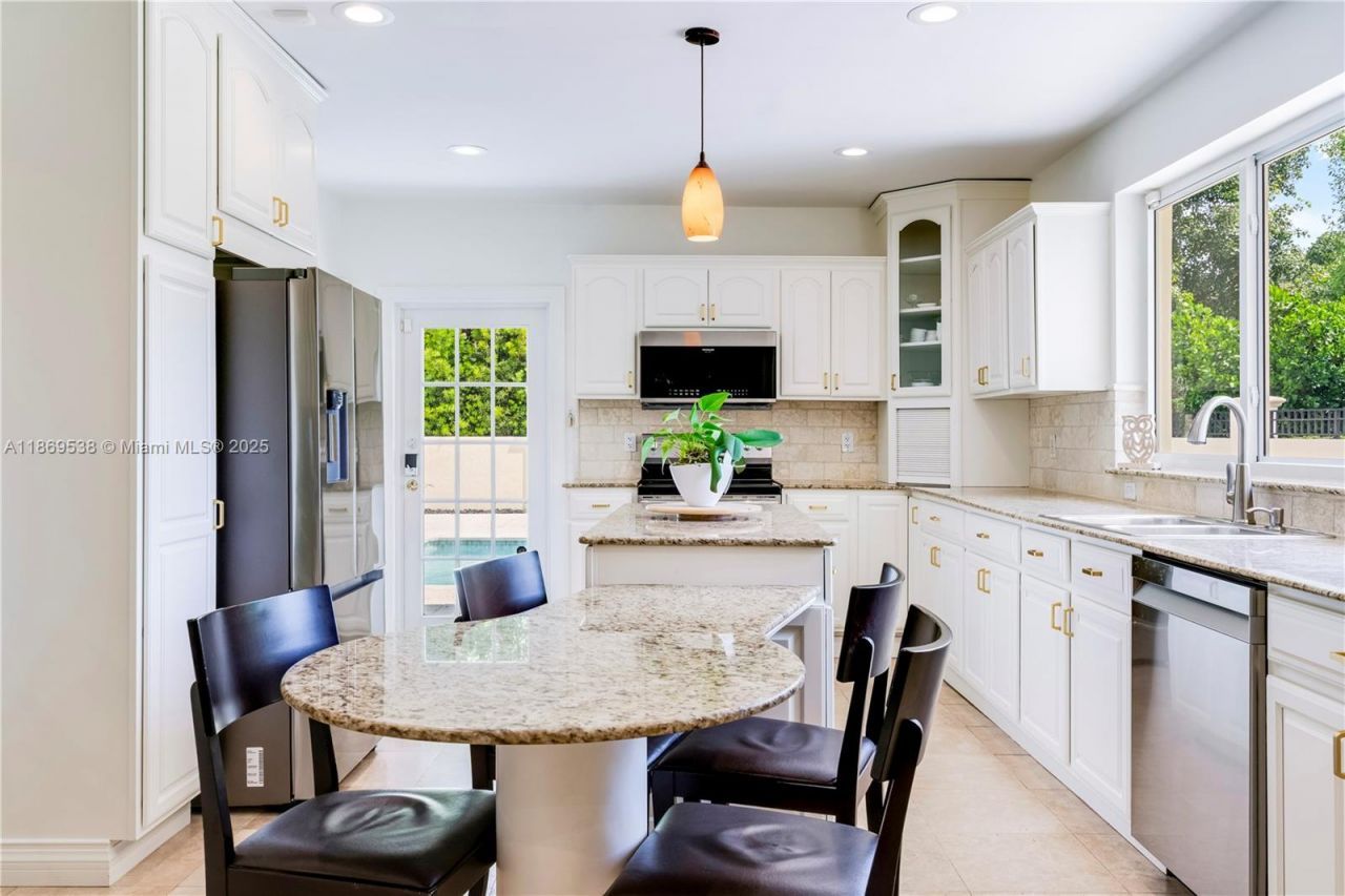 4001 Santa Maria St, Coral Gables, FL 33146 Photo