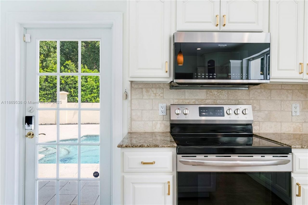 4001 Santa Maria St, Coral Gables, FL 33146 Photo