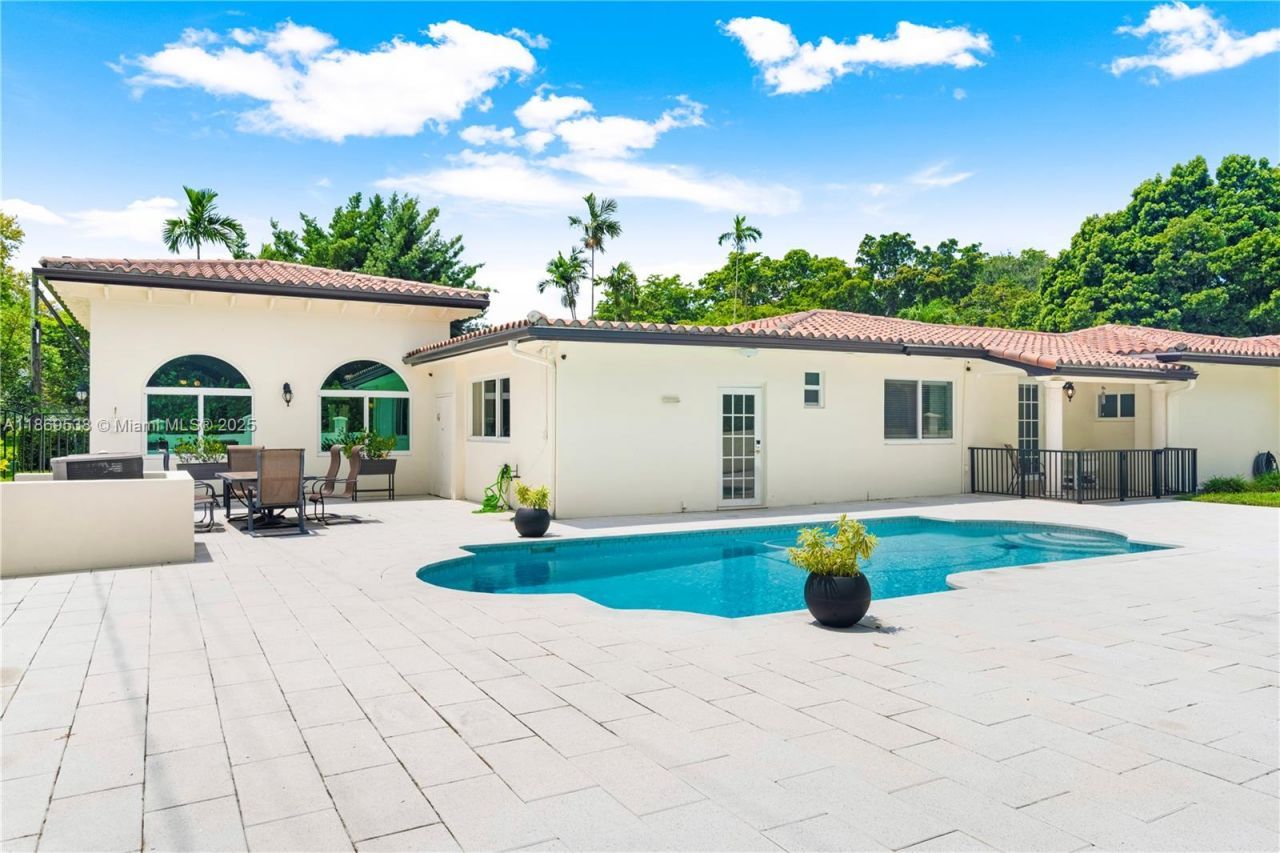 4001 Santa Maria St, Coral Gables, FL 33146 Photo