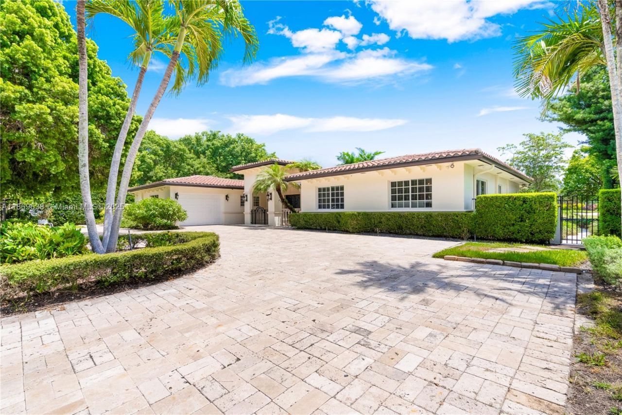 4001 Santa Maria St, Coral Gables, FL 33146 Photo