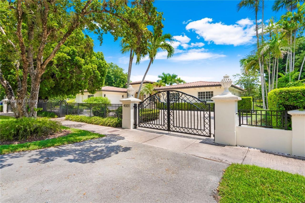 4001 Santa Maria St, Coral Gables, FL 33146 Photo