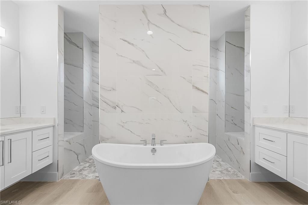 1432 SW 17th Ave, Cape Coral, FL 33991 Photo