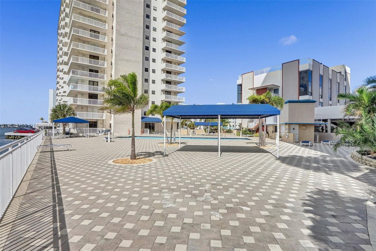 1600 S Ocean Dr, Unit 12E, Hollywood, FL 33019 Photo