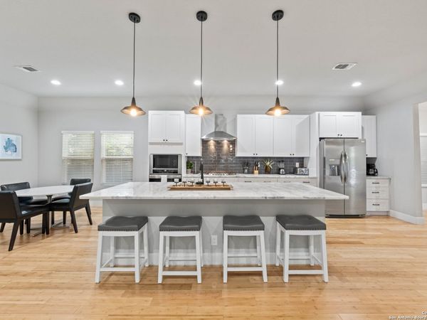 422 E WOODLAWN AVE, San Antonio, TX 78212