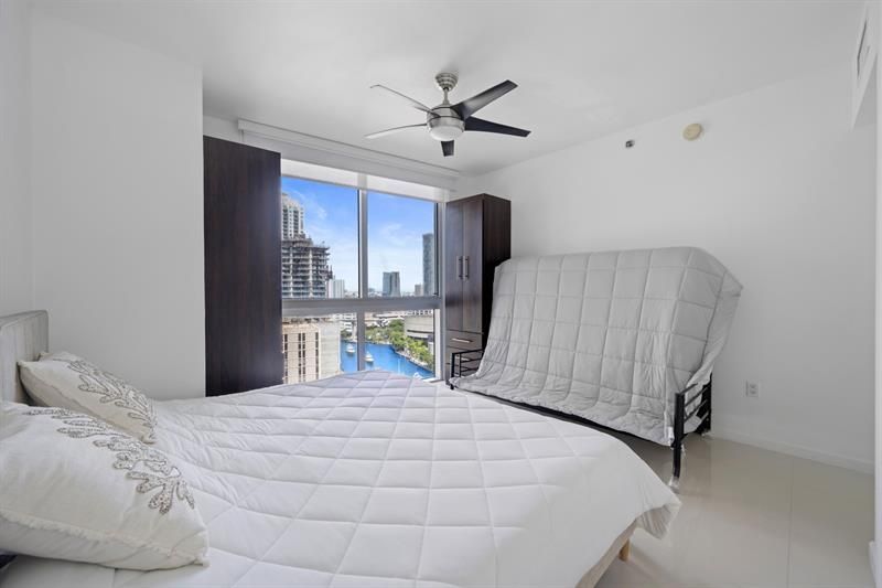 475 Brickell Avenue, Unit 1815, Miami, FL 33131 Photo