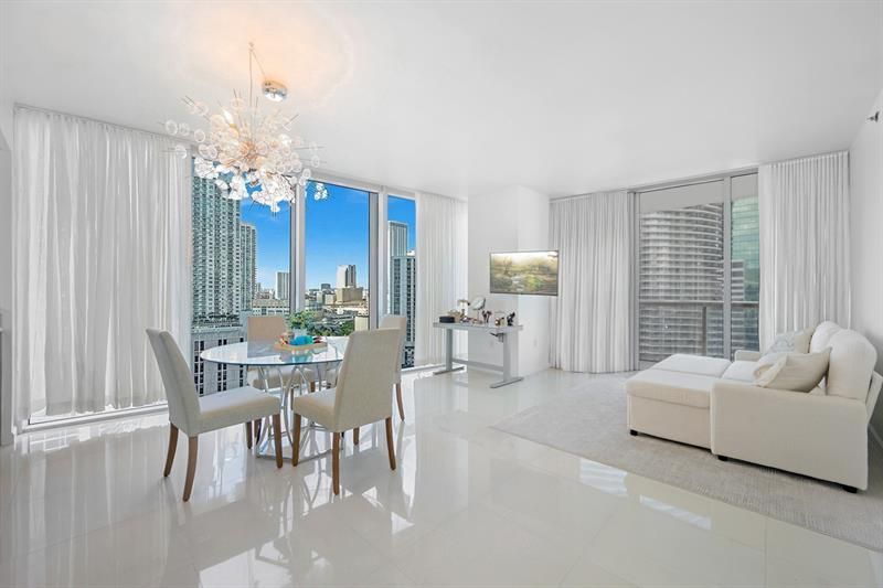 475 Brickell Avenue, Unit 1815, Miami, FL 33131 Photo