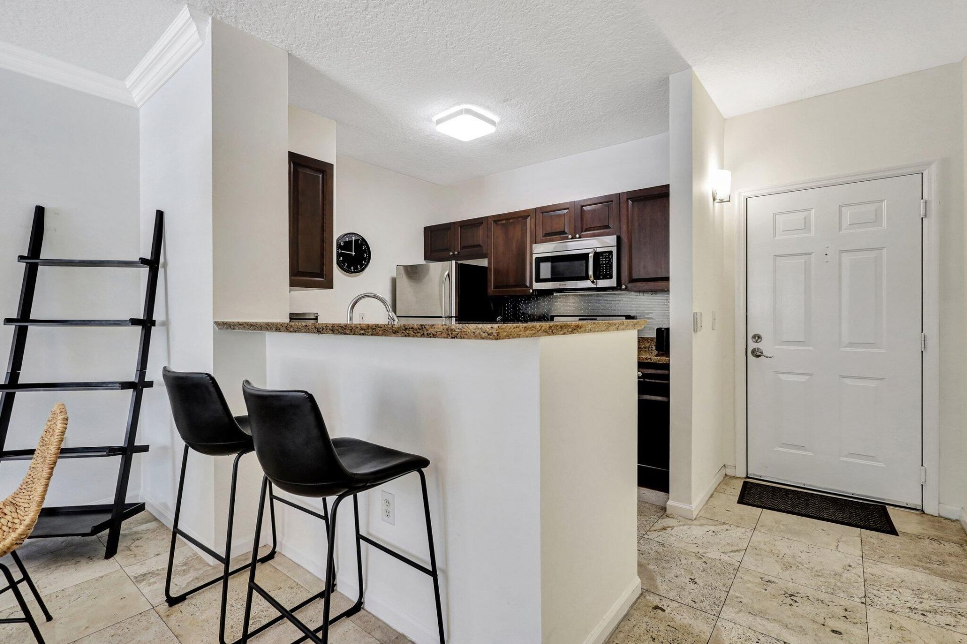 580 S Sapodilla Avenue, Unit 105, West Palm Beach, FL 33401 Photo