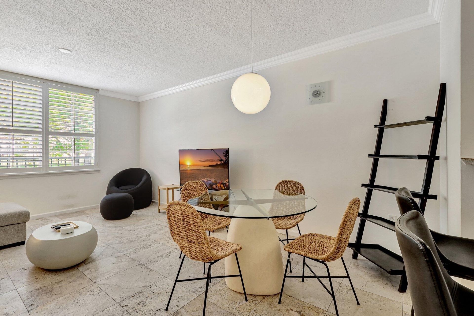 580 S Sapodilla Avenue, Unit 105, West Palm Beach, FL 33401 Photo