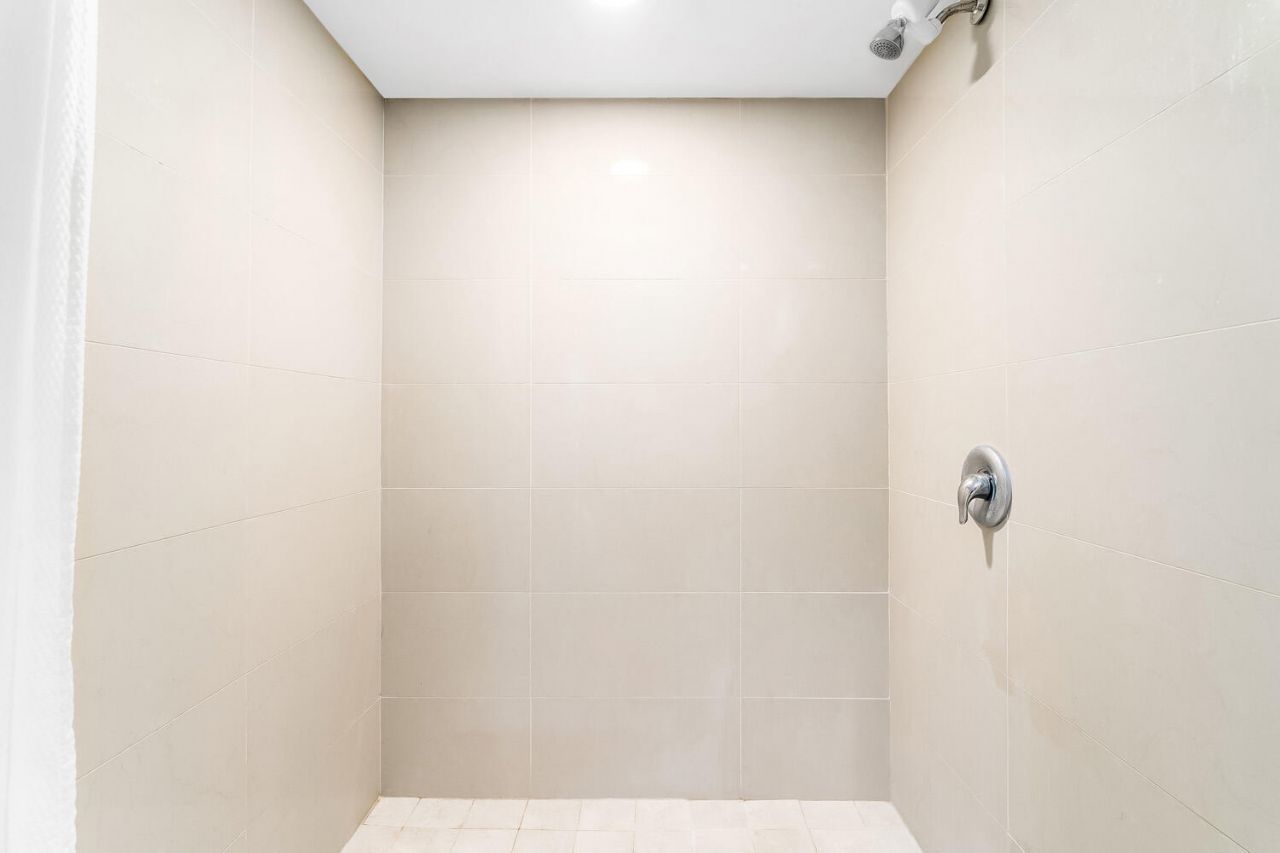 18911 Collins Avenue, Unit 506 On 5th, Sunny Isles Beach, FL 33160 Photo