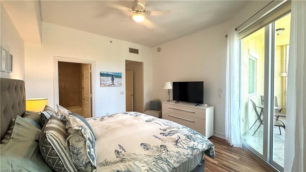 2738 Tiburon Blvd E, Unit B405, Naples, FL 34109 Photo
