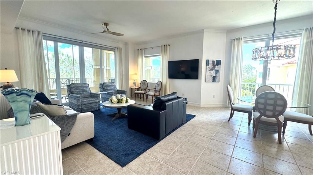 2738 Tiburon Blvd E, Unit B405, Naples, FL 34109 Photo