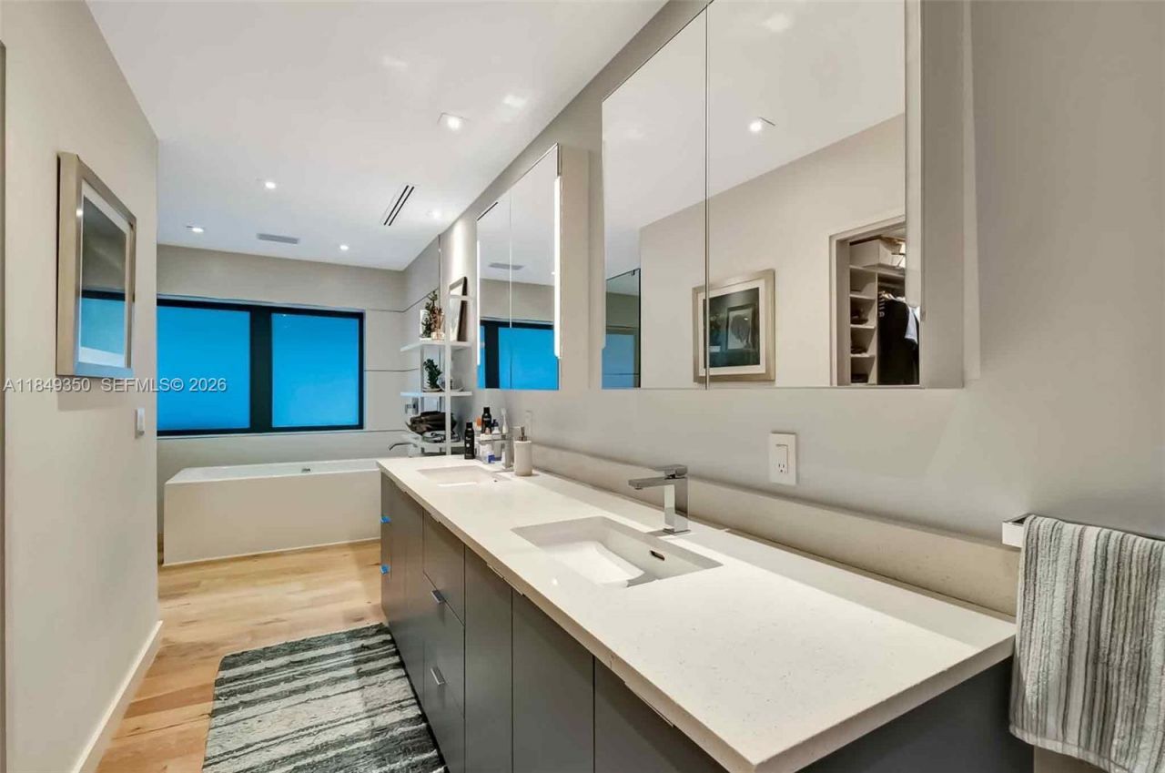 2152 Prairie Ave, Miami Beach, FL 33139 Photo