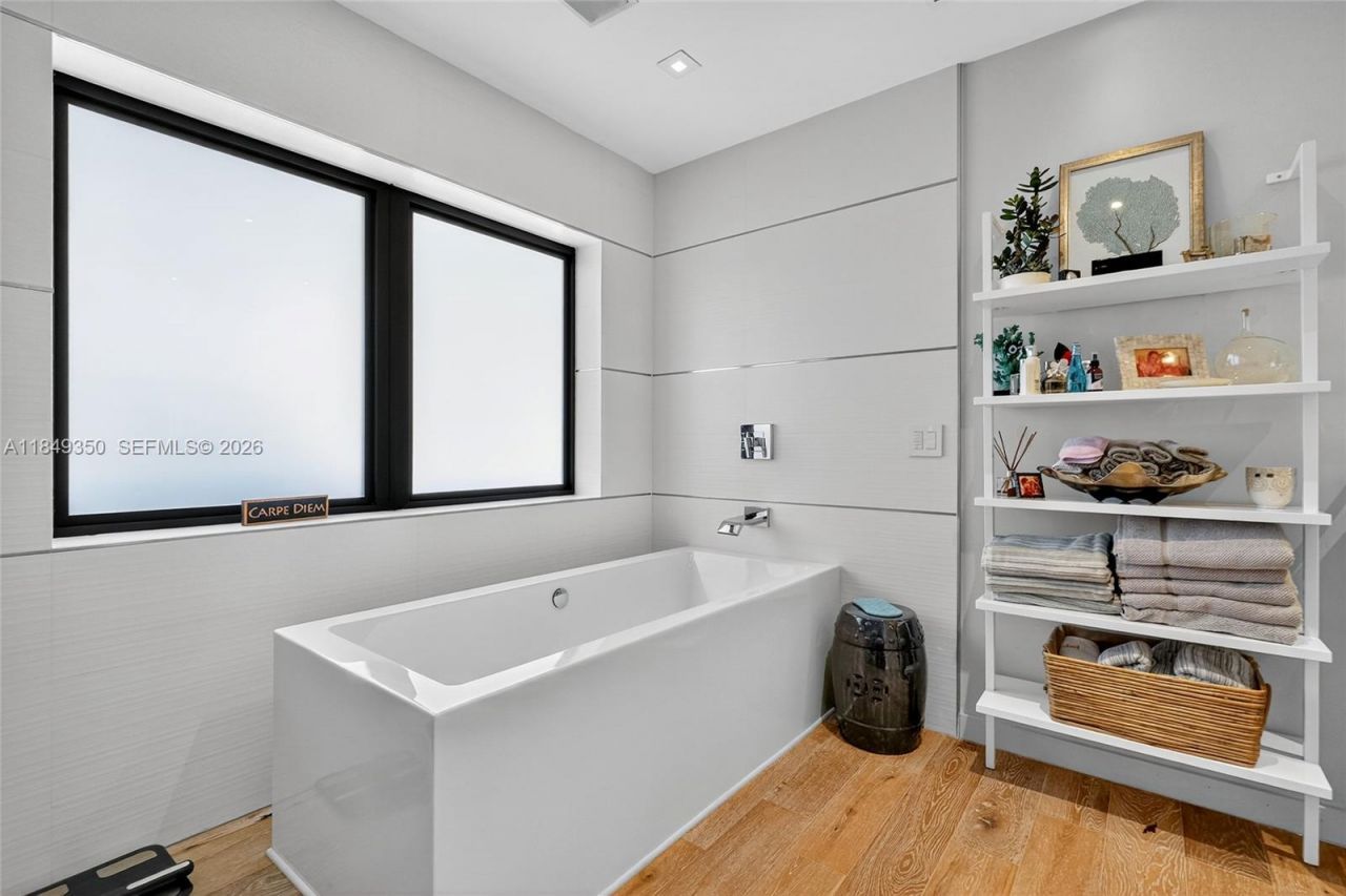 2152 Prairie Ave, Miami Beach, FL 33139 Photo