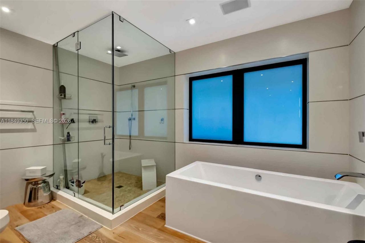 2152 Prairie Ave, Miami Beach, FL 33139 Photo