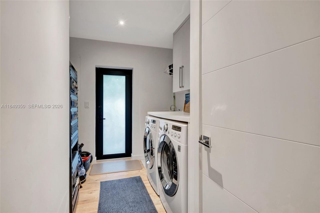 2152 Prairie Ave, Miami Beach, FL 33139 Photo