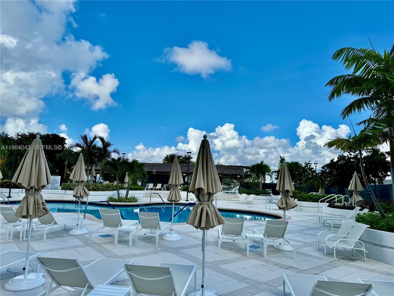 20281 E Country Club Dr, Unit 1712, Aventura, FL 33180 Photo